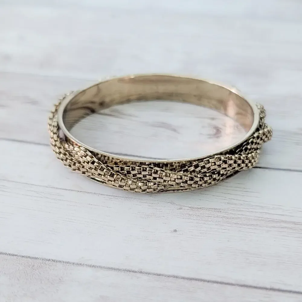 Vintage Bracelet - Gold Tone with Woven Design - 8.5